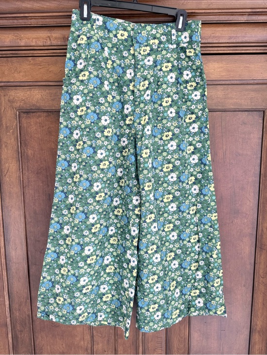 Anthropologie Pants - Anthropologie Green Floral Cropped Wide-Leg Pants